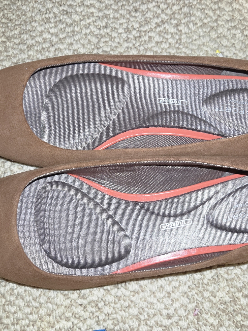 Rockport Total Motion Pointed Toe Suede Flats truTECH Comfort Brown Taupe.